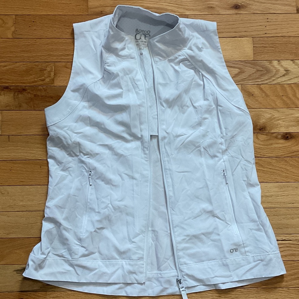 Barco One scrub vest
